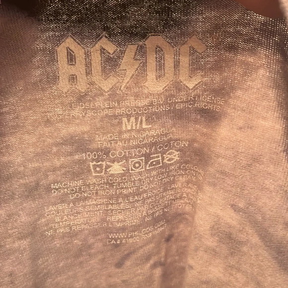 AC/DC Woman's Cropped Tee-Size M/L - Picture 5 of 6